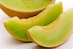 قوی ترین و سریع ترین درمانگر سنگ کلیه | با این میوه تابستانی روزی بیش از ده سنگ کلیه را دفع کنید
