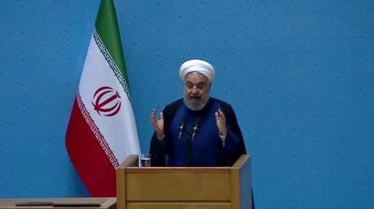 روحانی: فرمانده جنگ اقتصادی بودم اما بیسرباز و بیاسلحه