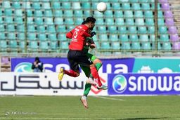 مدافع مضروب به تراکتور بازگشت (عکس)