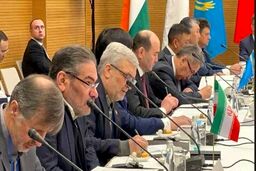 شمخانی: مداخله فرامنطقه‌ای در افغانستان، موجب توسعه ناامنی در منطقه می‌شود