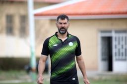 نامداری: سه امتیاز آبادان را مدیون گلرمان هستیم