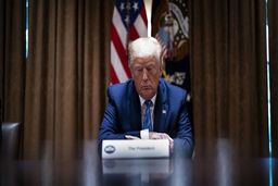 غارت 80 درصد نفت سوریه توسط ترامپ