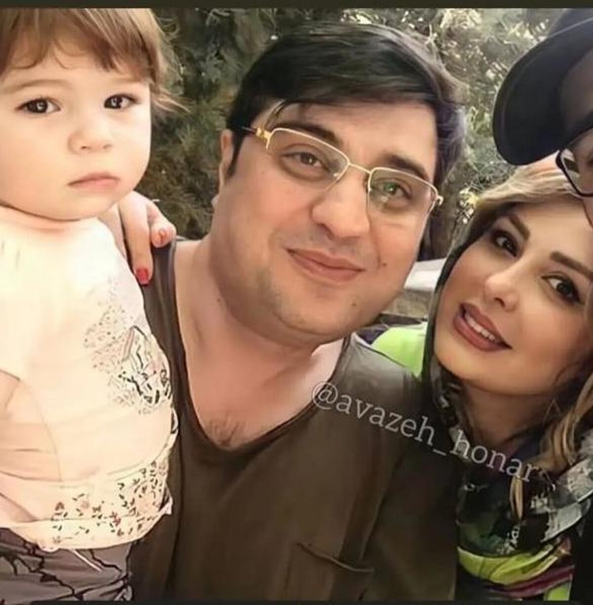 نیوشا ضیغمی طلاقش را در اینستاگرام علنی کرد | رونمایی نیوشا ضیغمی از مهر طلاق شناسنامه اش