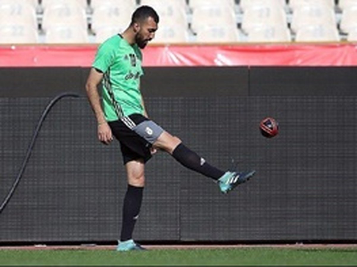 روزبه چشمی از تکلهایی که زد خوشحال است