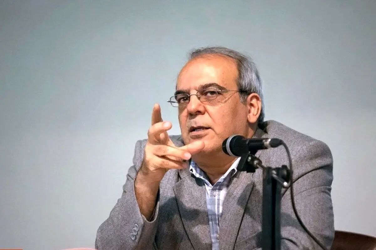 عباس عبدی:تندروها؛ چرا متوجه نیستید نظام از شما عبور کرده است