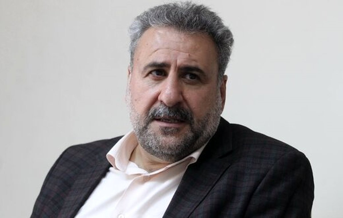 فلاحتپیشه: منبرنشینهای پاکتی به جای توهین به مجلس بگویند چند میلیون میگیرند