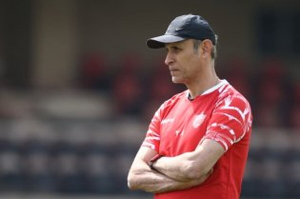 باشگاه پرسپولیس: حضور مربی خارجی کذب است