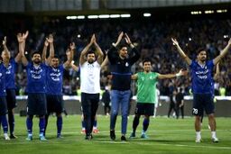 رکوردشکنی  سید حسین با شلوار جین!