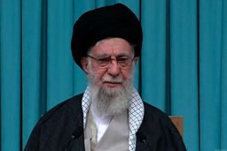 رهبر انقلاب : ما بمب اتمی نخواهیم داشت