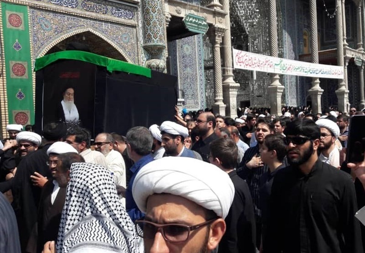 پیکر آیتالله شاهرودی در حرم حضرت معصومه (س) آرام گرفت