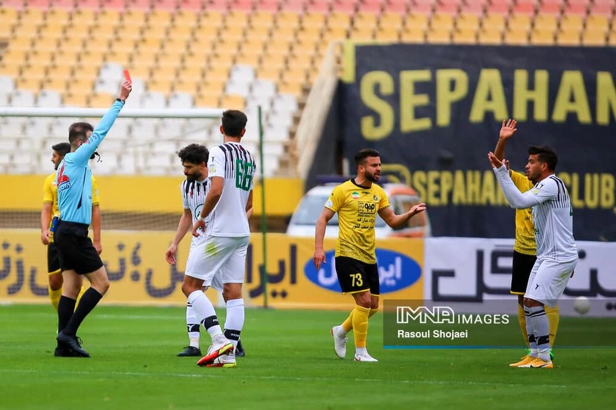 13 دقیقه کابوسوار برای مدافع نفت (عکس)