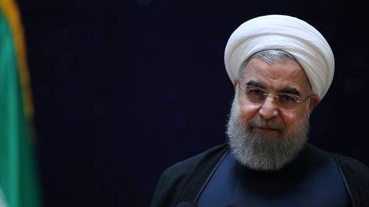 خبر کرونایی روحانی: در حال عبور از پیک هستیم
