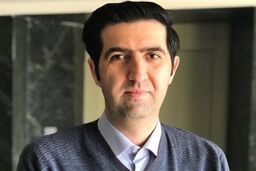 آجورلو : پزشکیان سیاست مدار غیرمتعارف است