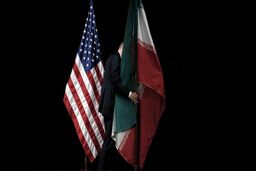 احتمال عقب نشینی آمریکا از برخی تحریم‌ها
