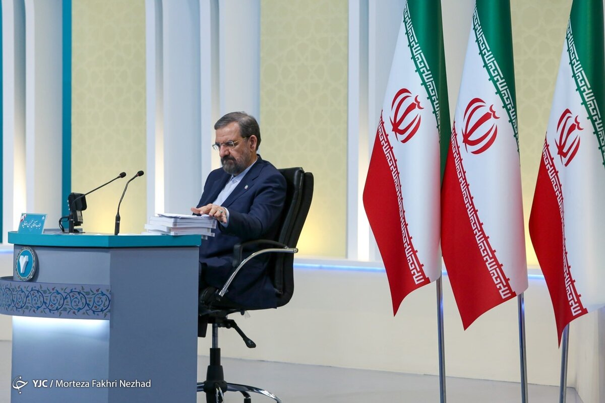 محسن رضایی: تحریم‌ها را با قیچی قطع می‌کنیم