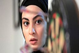 بیوگرافی مریم مومن