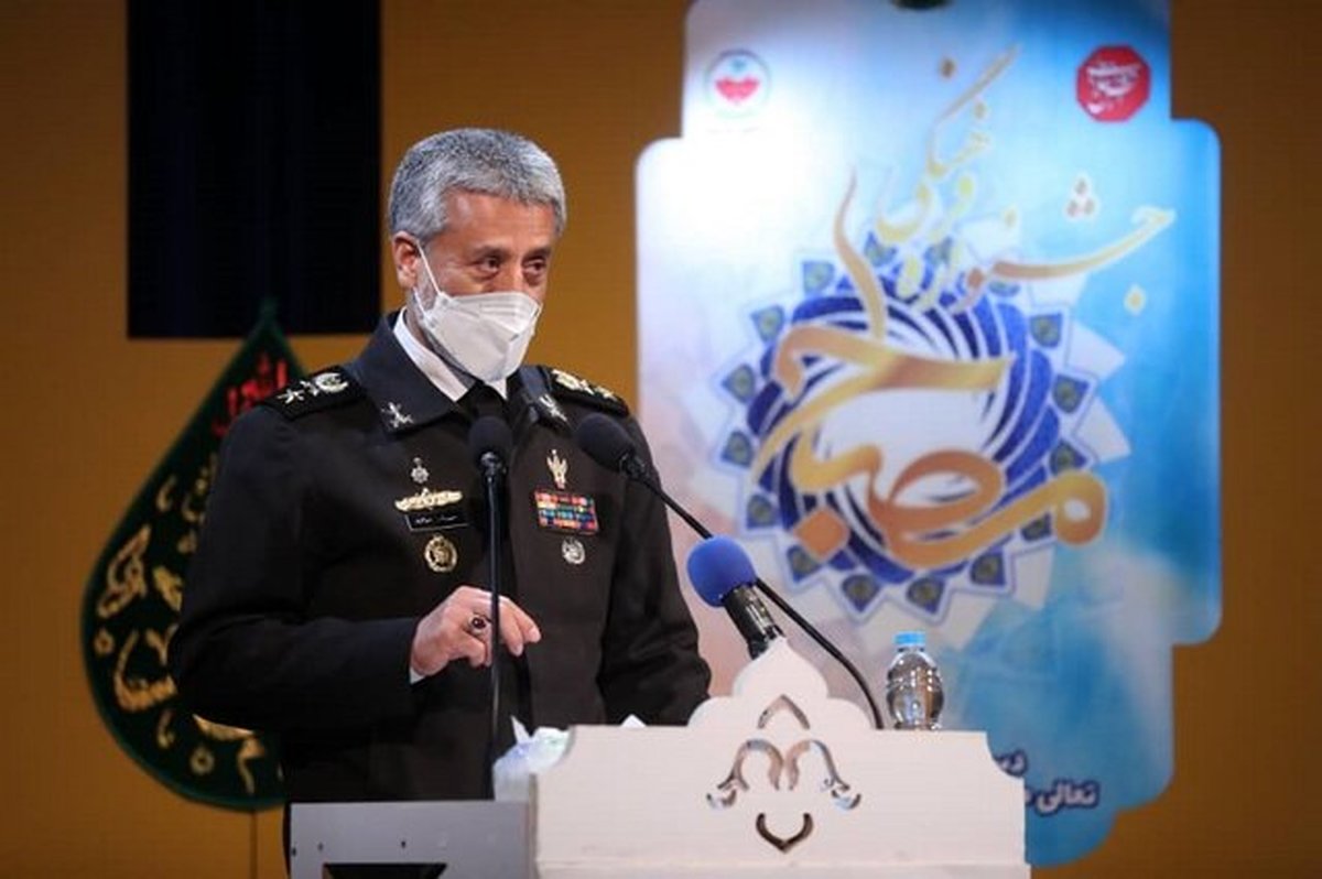 دریادار سیاری: پادگانهای ارتش از سالم ترین مراکز هستند
