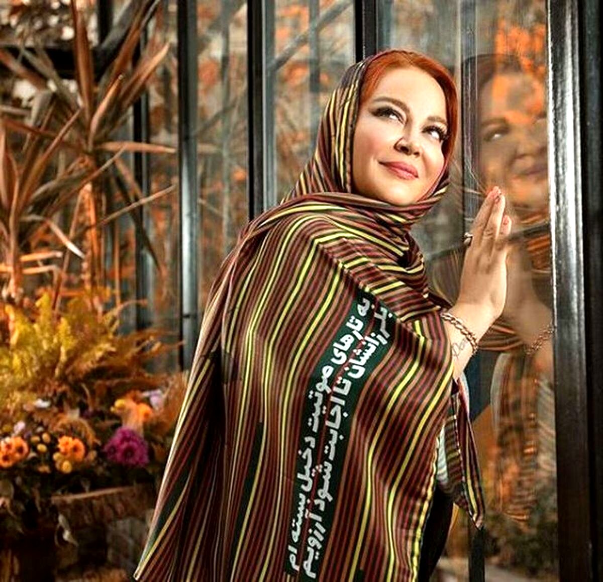 عکس لباس جنجالی بهاره رهنما  را در هتل لاکچری روی آب