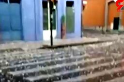 ببینید / فیلم هولناک از مرگ کودک ۲۹ ماهه با تگرگی به اندازه توپ تنیس!
