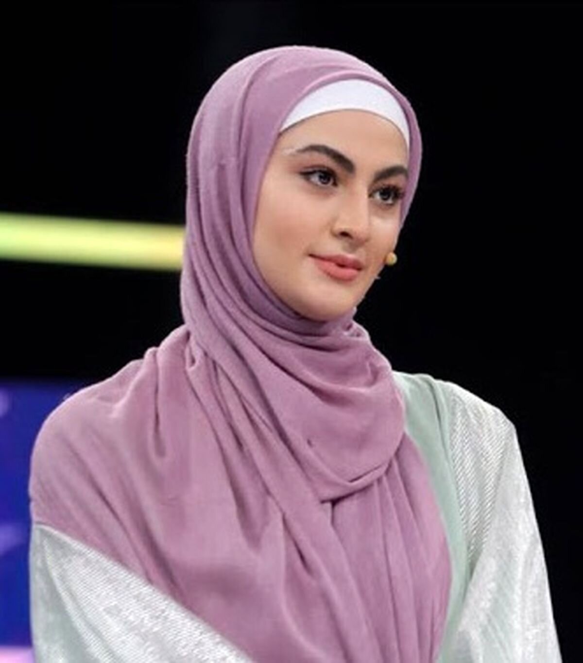 زندگینامه مریم مومن