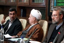 فراز و فرود‌های اقتصاد سیاسی جمهوری اسلامی