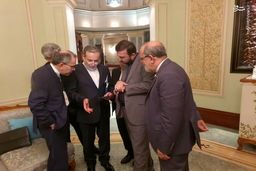 عراقچی از طرف جبهه پایداری تهدید شد