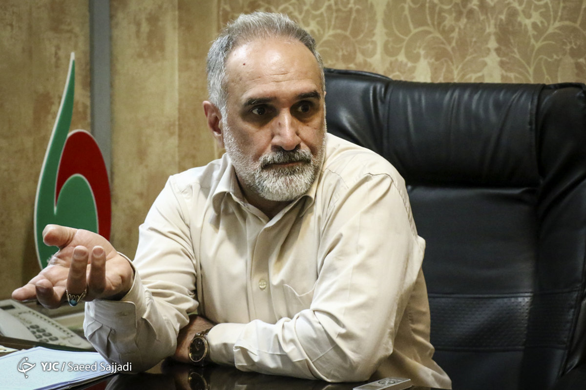 حکیمیپور: قانون نباید چون لباس برای تن افراد دوخته شود