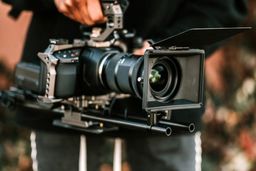 معرفی بهترین سایت برای دانلود مستند های شبکه های من و تو، بی بی بی فارسی و نشنال جئوگرافیک
