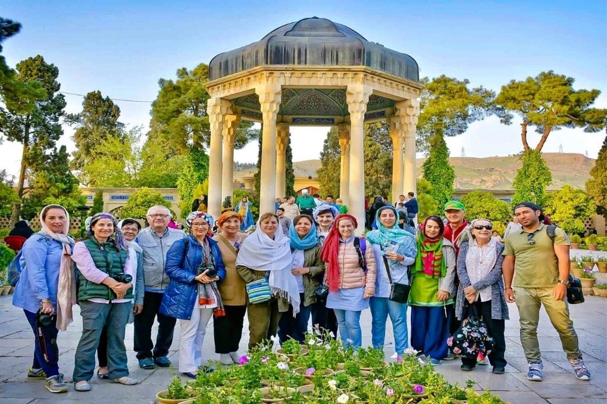 ۵ دلیل برای سفر با تور گردشگری