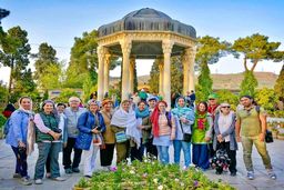 ۵ دلیل برای سفر با تور گردشگری