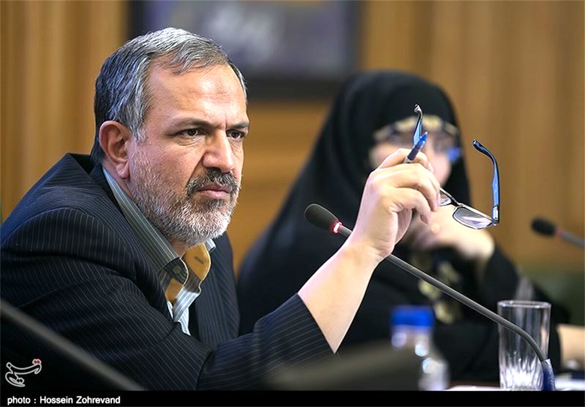 مسجدجامعی: مبلغ 320 میلیارد تومان بدون سند دوران احمدی نژاد رسیدگی شود