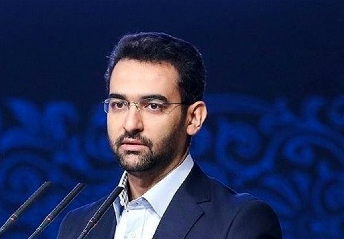 آذری جهرمی: «سیاست را با شبکه ملی اطلاعات پیوند نزنید و شبکه ملی اطلاعات را هم با فیلترینگ پیوند نزنید.» هیچ محصول امریکایی در زیرساخت شبکه ملی اطلاعات استفاده نمیشود