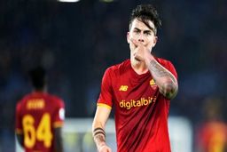 هدیه دی بالا به باشگاه رم: مدال جام جهانی!