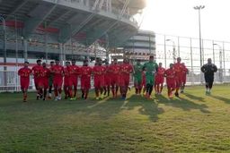 یک ایرانی و یک برزیلی/ 2 دستیار افشین قطبی برای هدایت تیم فولاد خوزستان مشخص شدند