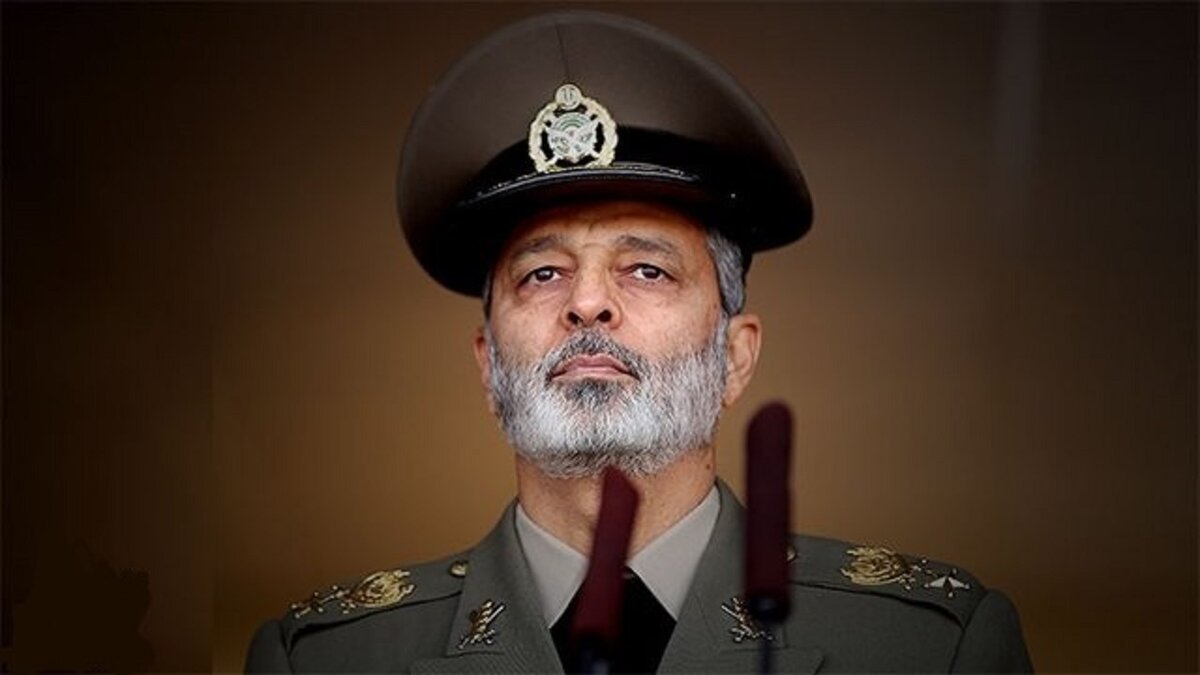 پیام فرمانده ارتش بمناسبت روز معلم