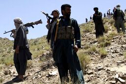 32 کشته و زخمی در حمله طالبان به افغانستان