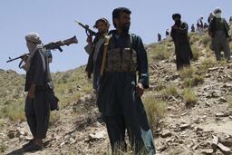 32 کشته و زخمی در حمله طالبان به افغانستان