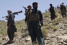 32 کشته و زخمی در حمله طالبان به افغانستان