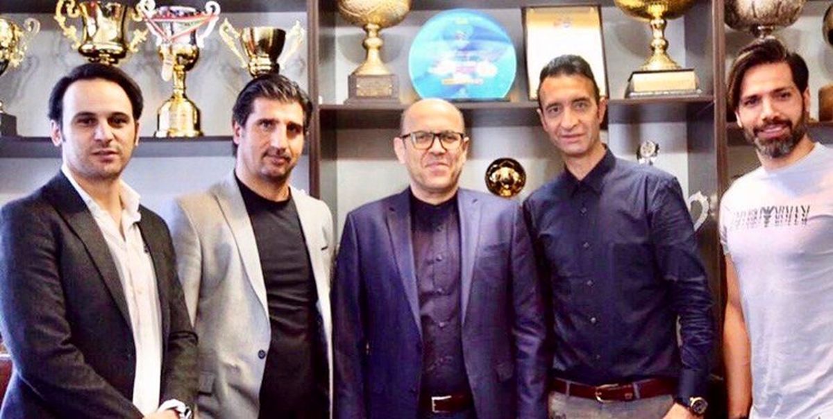 رشید مظاهری دروازه بان منتخب سعادتمند می شود