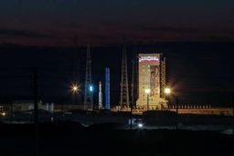 تصاویر غرورانگیز از اوج گیری موشک ماهواره بر سیمرغ