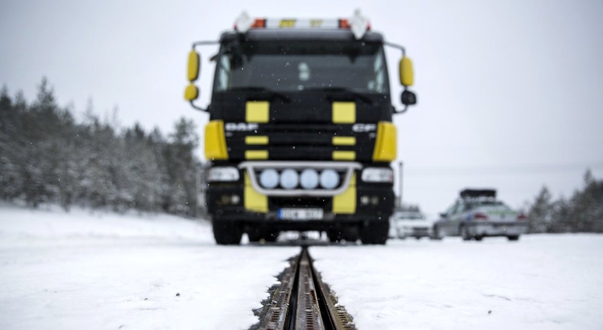جاده الکتریکی سوئد چگونه کار میکند/عکس