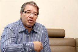 محبیان:دولت حرف‌های بزرگ نزند، تنها دو کار کوچک ارزشمند انجام دهد