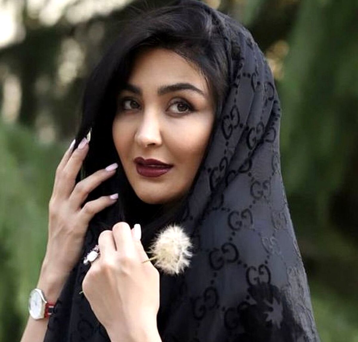 تیپ زمستانه مریم معصومی همه را خیره کرد | مریم معصومی ادای دخترای 14 ساله رو درمیاره 