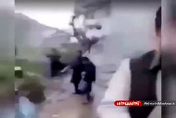 بازیگوشی عضو طالبان با تفنگ آمریکایی به قیمت جانش تمام شد