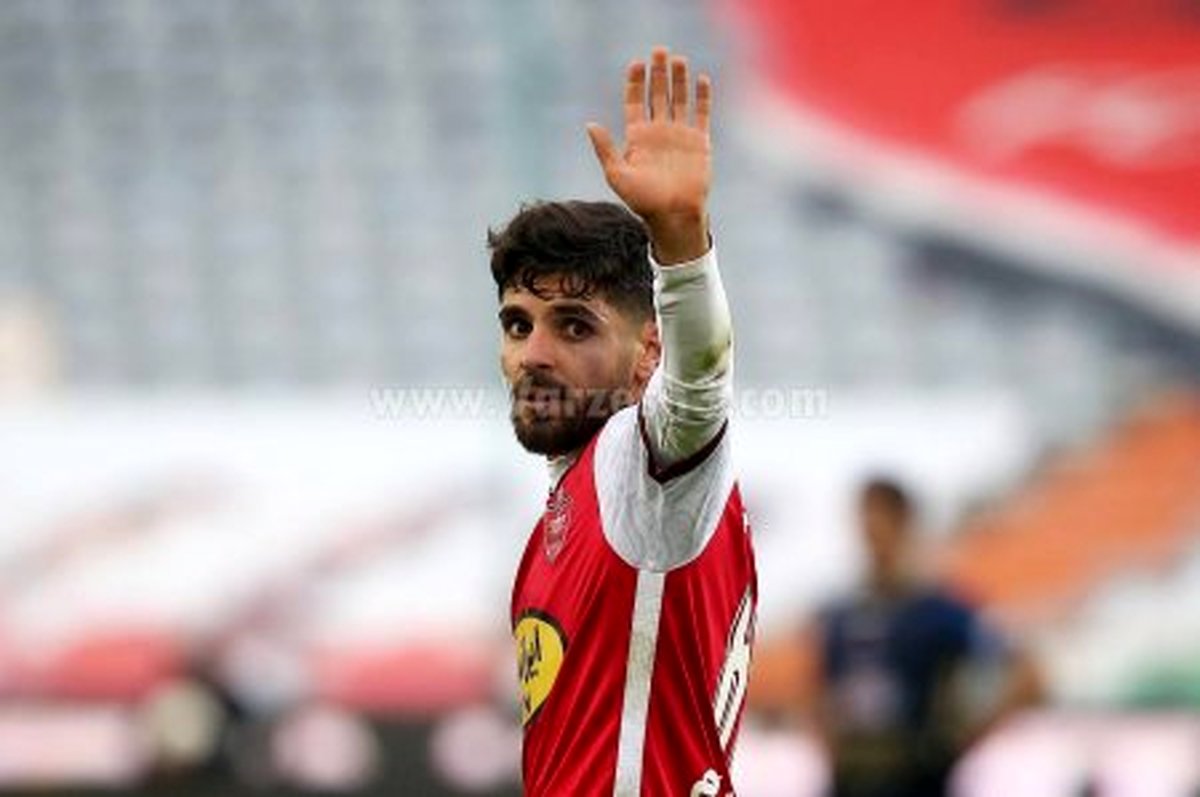 گلزن پرسپولیس، کارتون سو با سا را تماشا میکند!