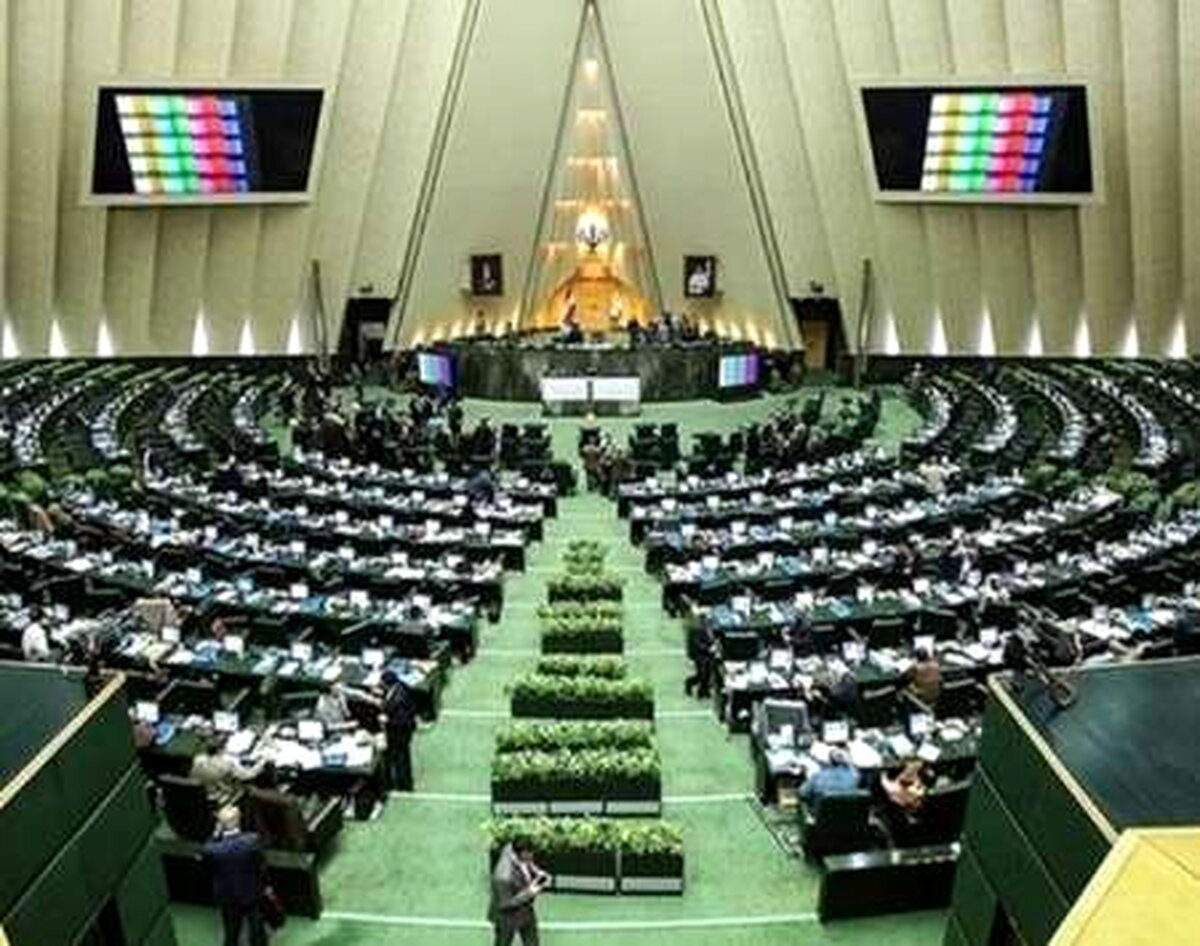 شکایت های رسیده ازجواد کریمی قدوسی نماینده مشهد در هیات نظارت بررسی می شود