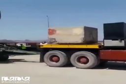 فیلمی دیدنی از جابجایی غول پیکر ترین زیردریایی ارتش