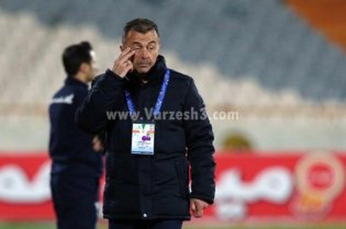 رادو ولویچ به دنبال فرار از پرداخت غرامت به ذوبآهن