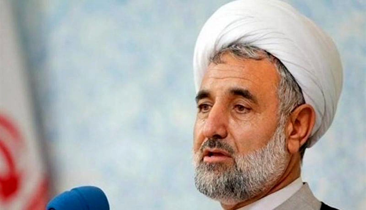 ذوالنوری: اهل سنت همیشه پای انقلاب ایستادهاند