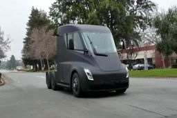 کامیون خودران سرعتی تسلا 2019 می آید / شتاب صفر تا صد 5 ثانیه (+عکس)